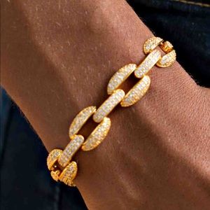 Men’s gold chain iced out bracelet
